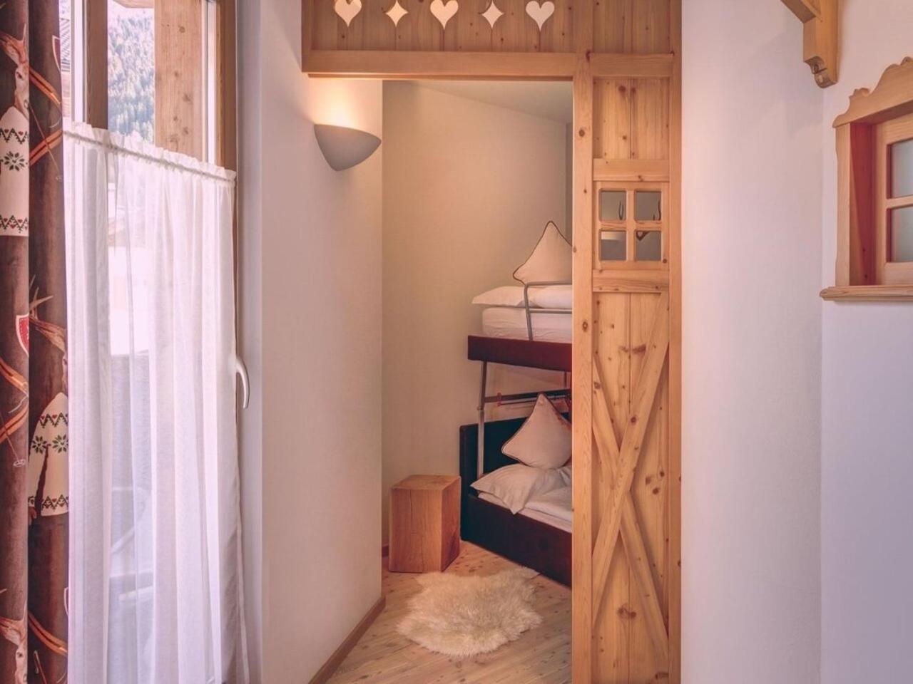 Hotel Madonnina Resort And Wellness Soraga Bagian luar foto