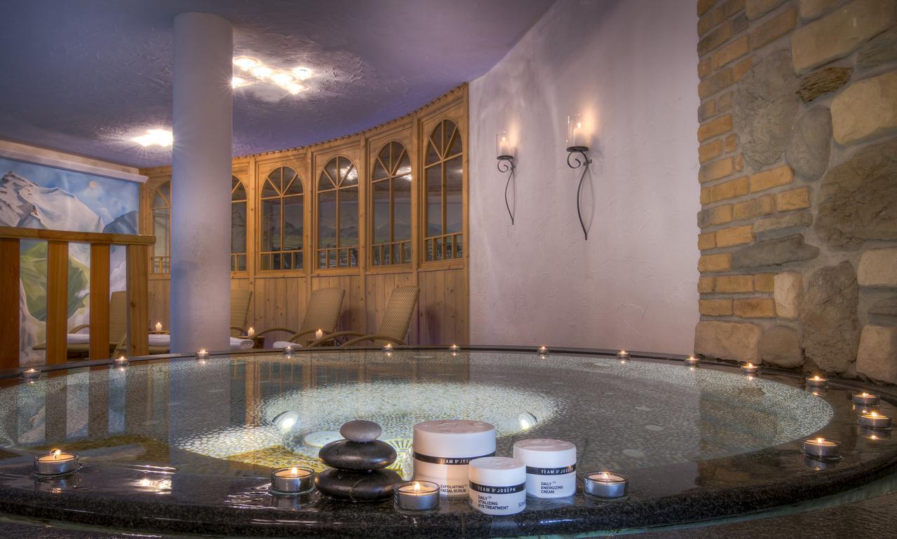 Hotel Madonnina Resort And Wellness Soraga Bagian luar foto