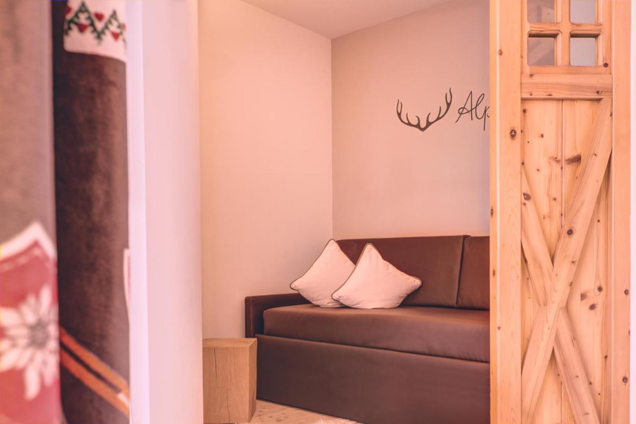 Hotel Madonnina Resort And Wellness Soraga Bagian luar foto