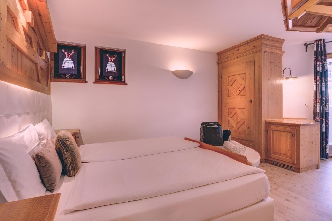 Hotel Madonnina Resort And Wellness Soraga Bagian luar foto